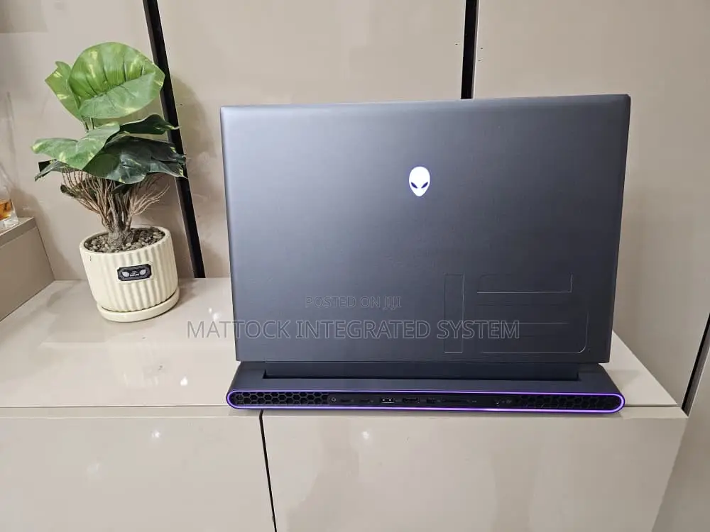 Laptop Dell 32GB AMD Ryzen 9 SSD 1T