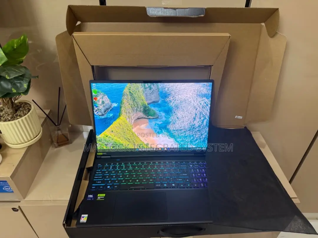 Laptop Acer Predator Helios Neo 16 16GB Intel Core Ultra 9 SSD 1T