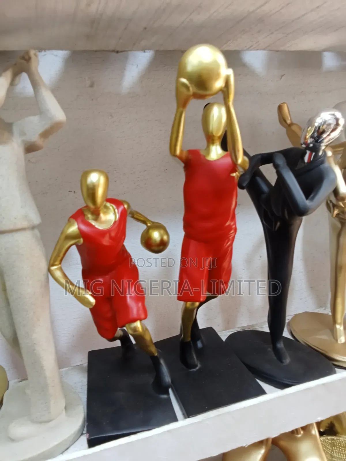 1pc Football Figurines Shelves Table Decoration