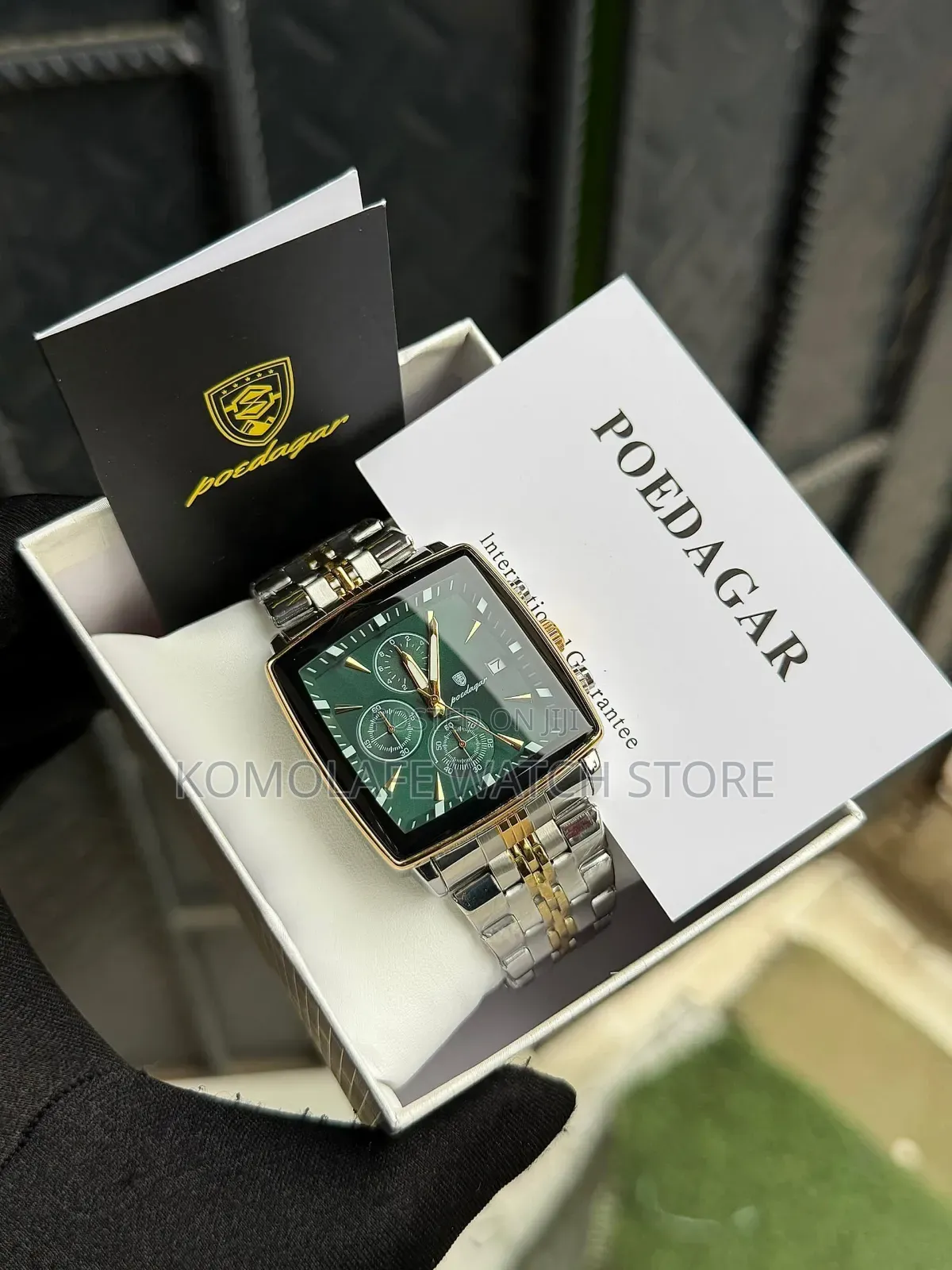 Poedagar Chronograph Square Design