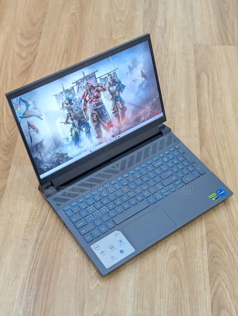 Laptop Dell G15 5535 16GB Intel Core i7 SSD 1T
