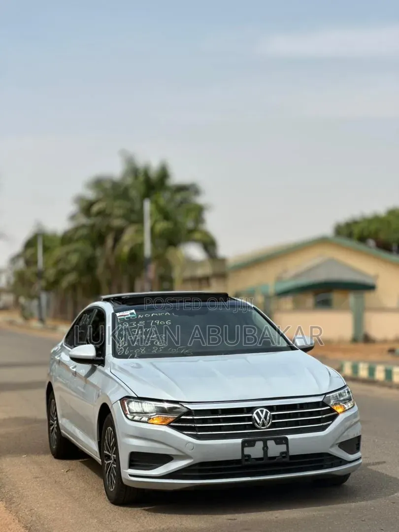 Volkswagen Jetta 2019 Gray