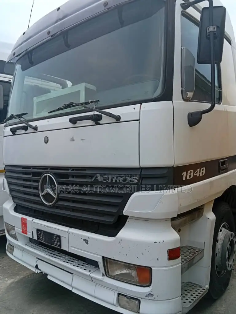 Mercedes Benz Actros Tractor Head