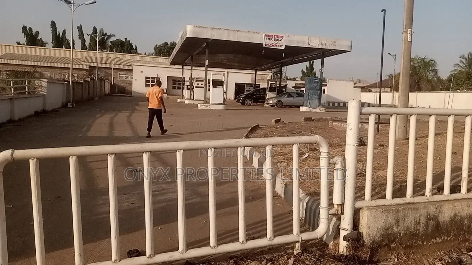 Filling Station for Sell