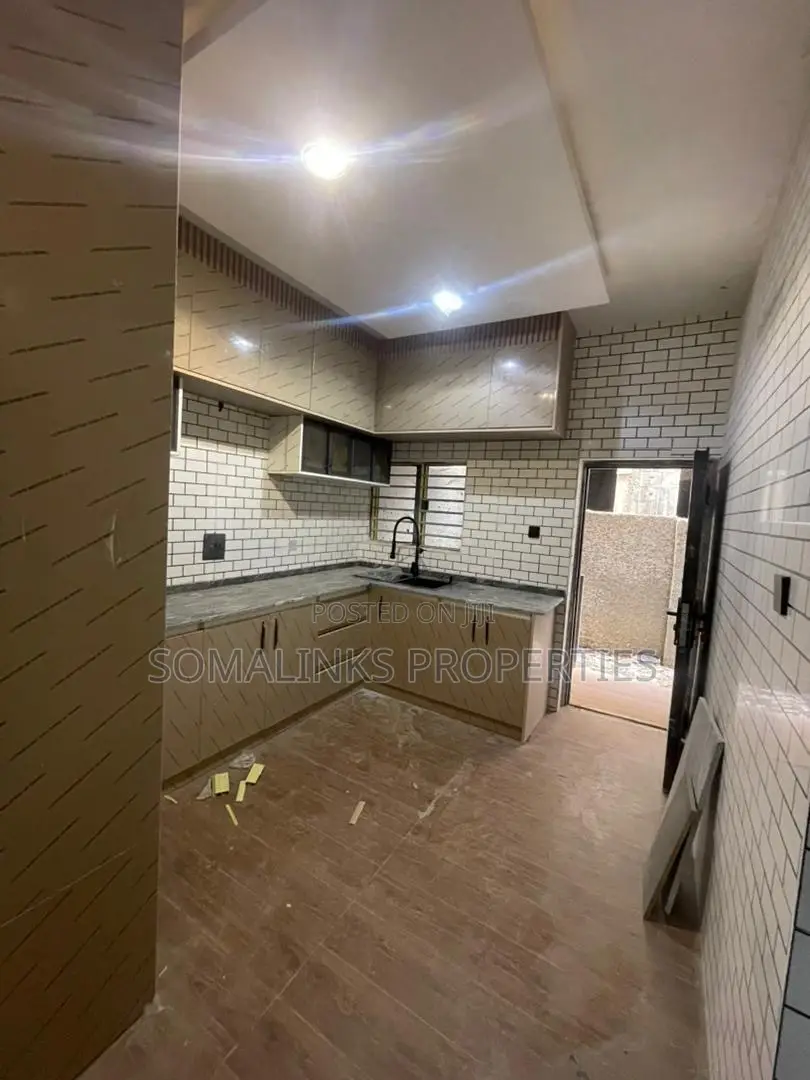 4bdrm Duplex in Somalinks, Sabon Lugbe for rent