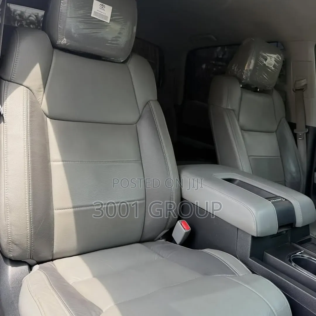 Toyota Tundra 2021 Silver