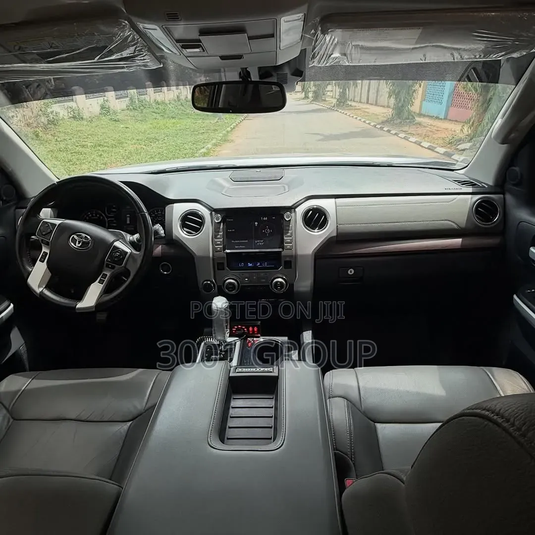 Toyota Tundra 2021 Silver