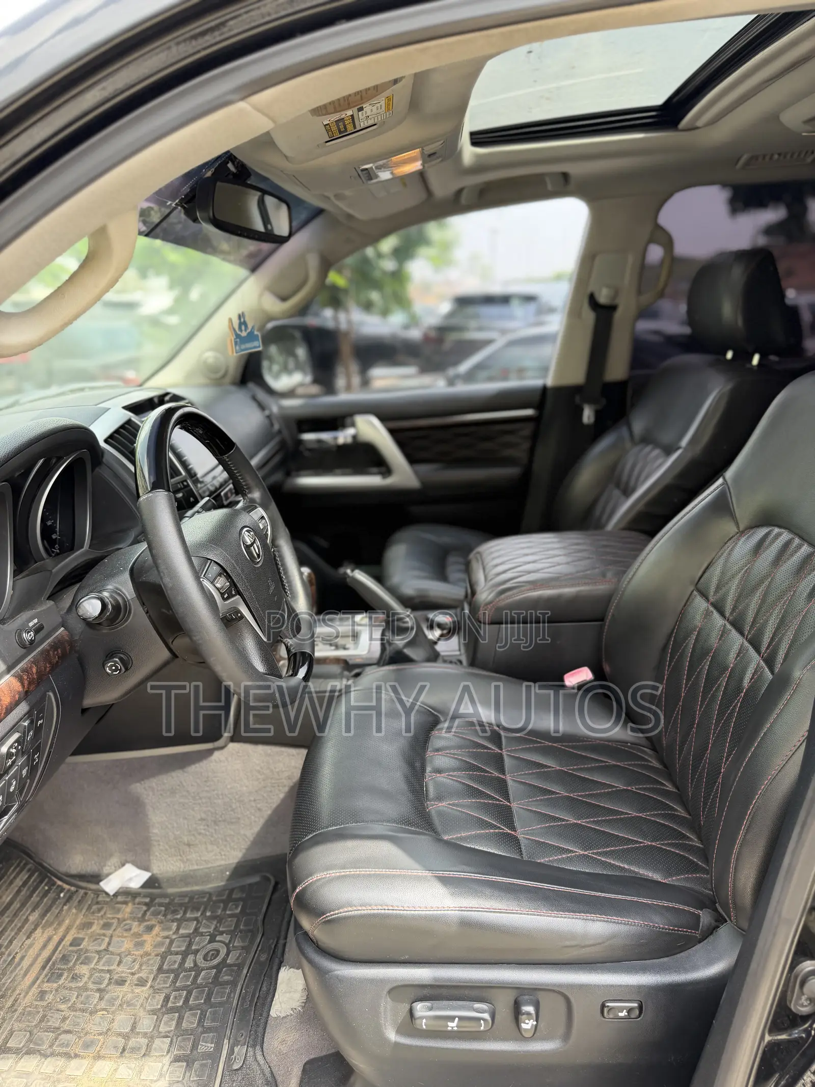 Toyota Land Cruiser 4.6 V8 VX-R 2014 Black