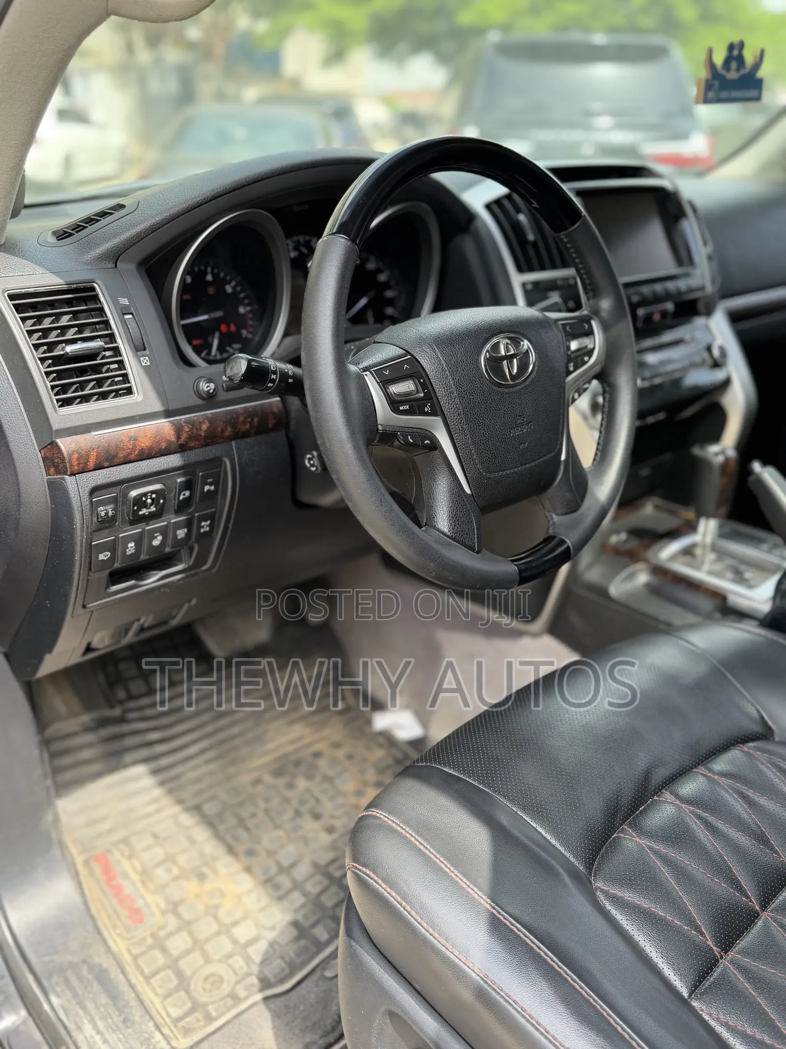 Toyota Land Cruiser 4.6 V8 VX-R 2014 Black