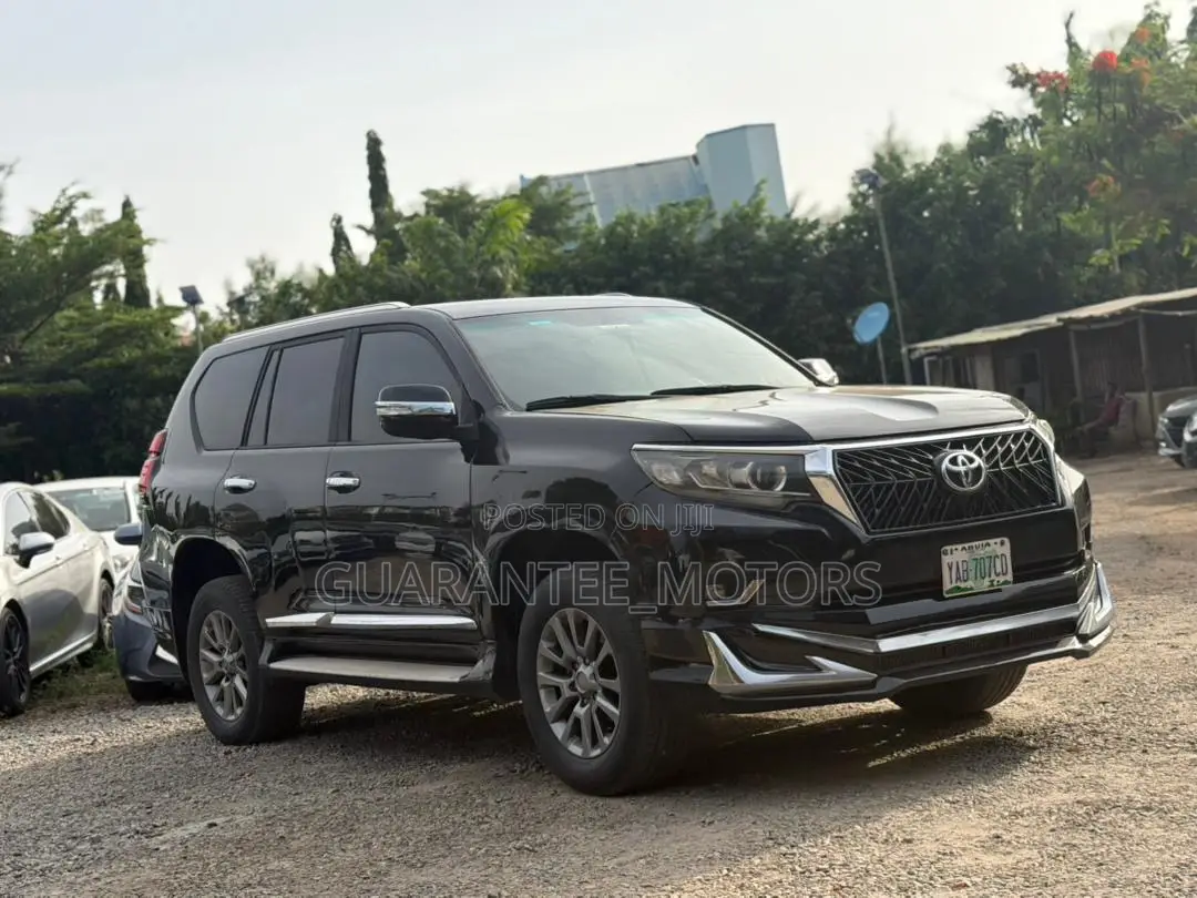 Toyota Land Cruiser Prado 2012 Black