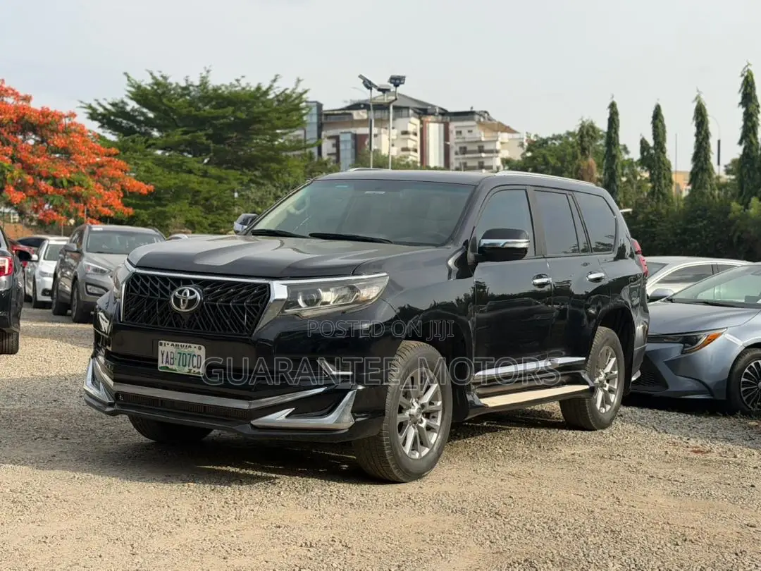 Toyota Land Cruiser Prado 2012 Black