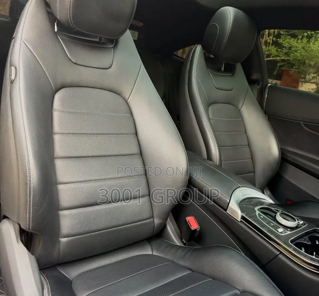 Mercedes-Benz C-Class C 300 (C205) 2016 Black