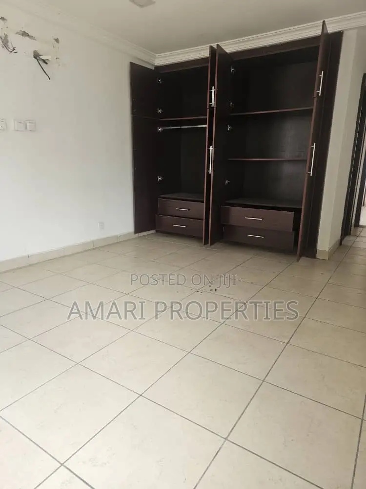 3bdrm Duplex in Victoria Island for rent