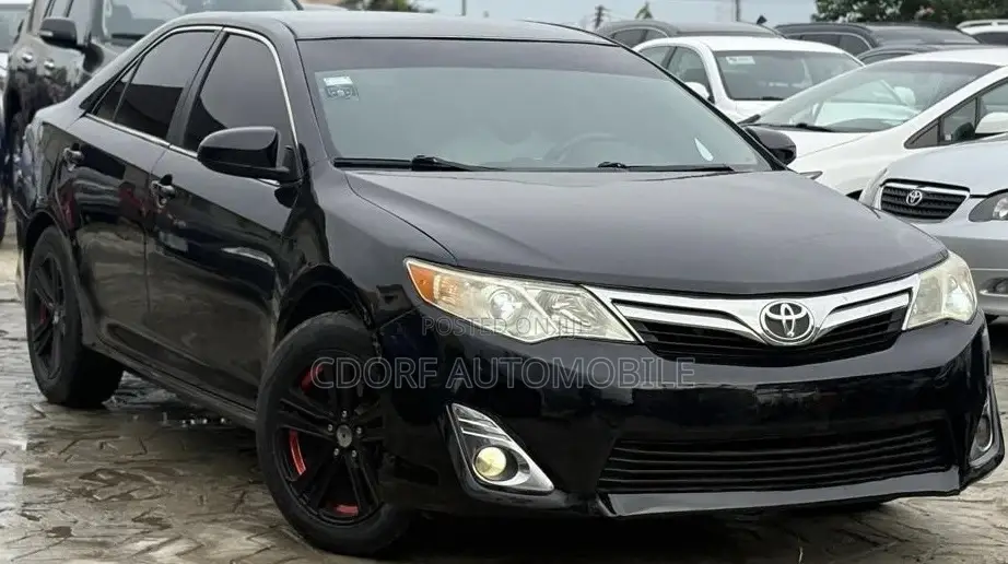 Toyota Camry LE 4dr Sedan (2.5L 4cyl 6A) 2013 Black