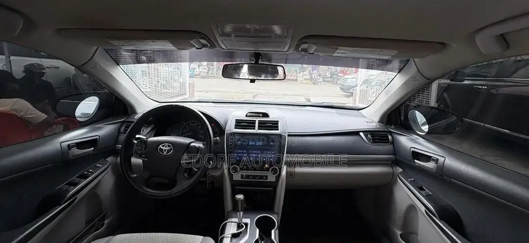 Toyota Camry LE 4dr Sedan (2.5L 4cyl 6A) 2013 Black