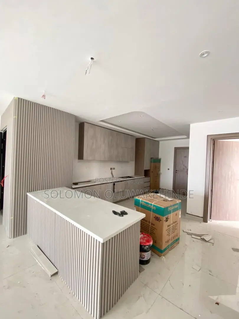 2bdrm Maisonette in Lekki Phase 1 for sale