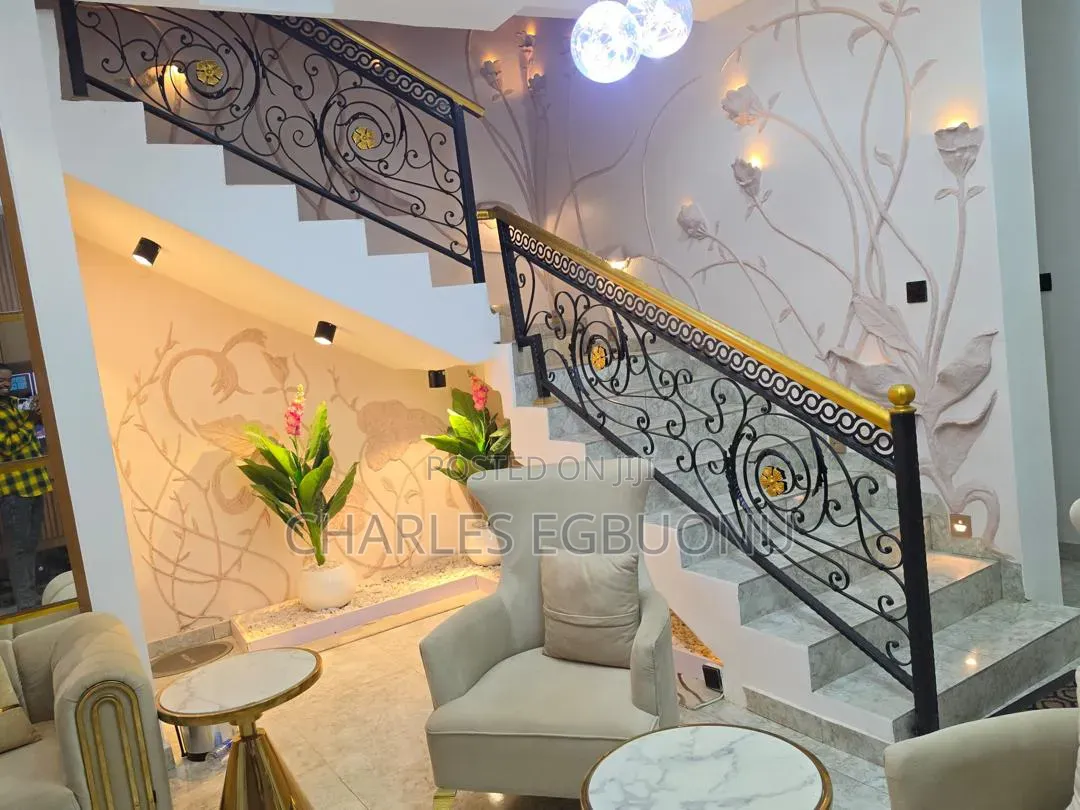 Luxury 2bedroom Duplex on the Airport Road.