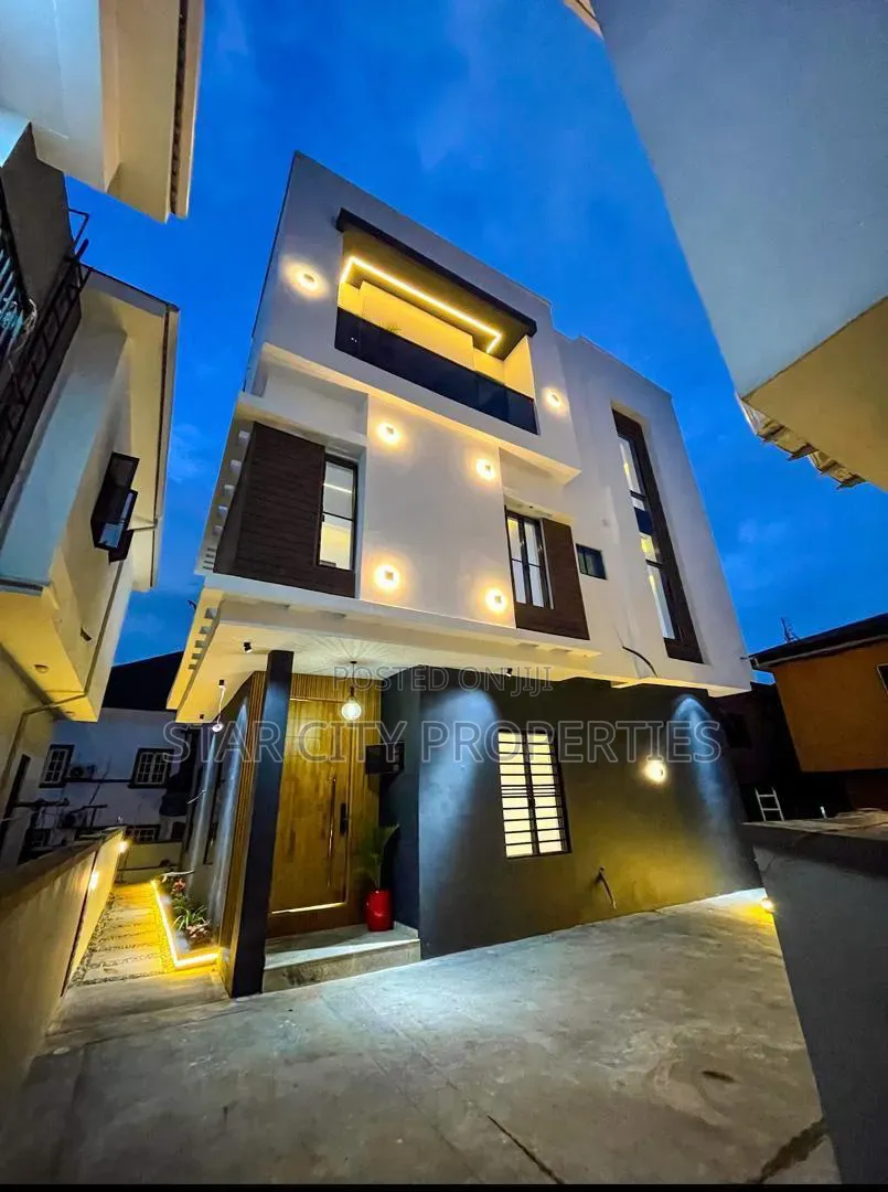 4bdrm Duplex in Magodo, GRA Phase 2 Shangisha for sale