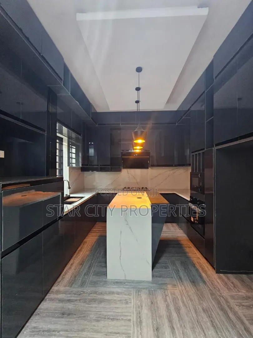 4bdrm Duplex in Magodo, GRA Phase 2 Shangisha for sale