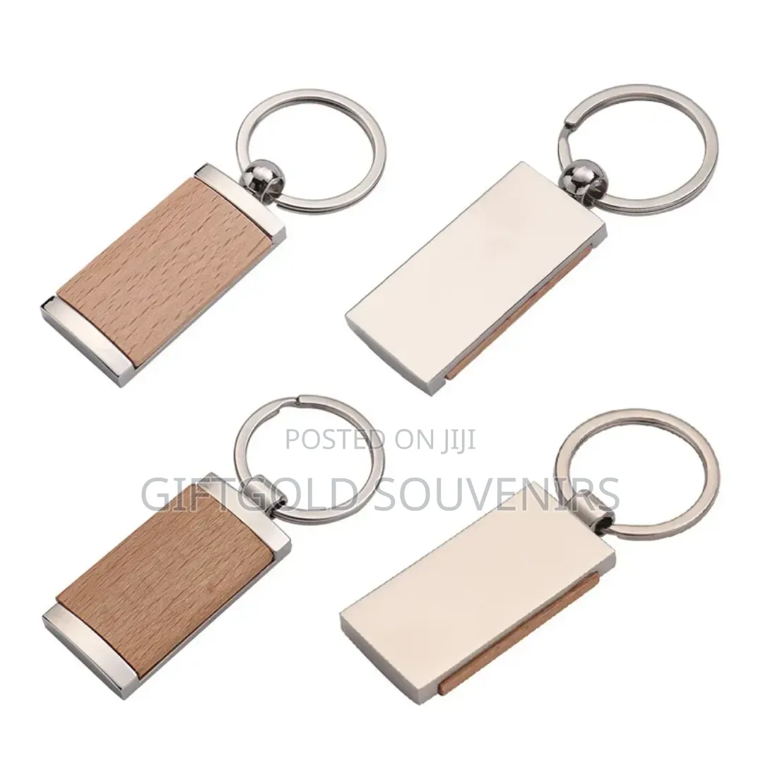 Backside High Polished Alloy Metal Wooden Keychain