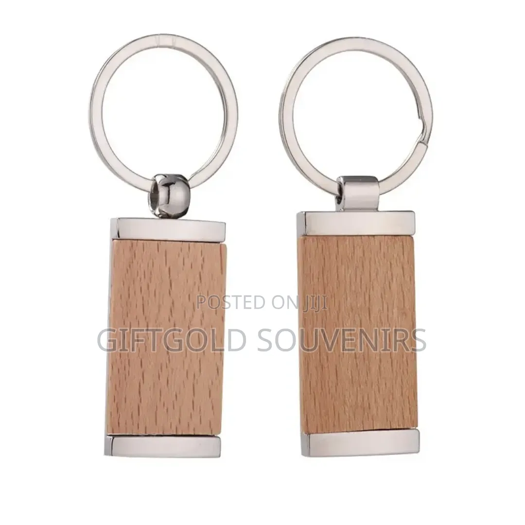 Backside High Polished Alloy Metal Wooden Keychain
