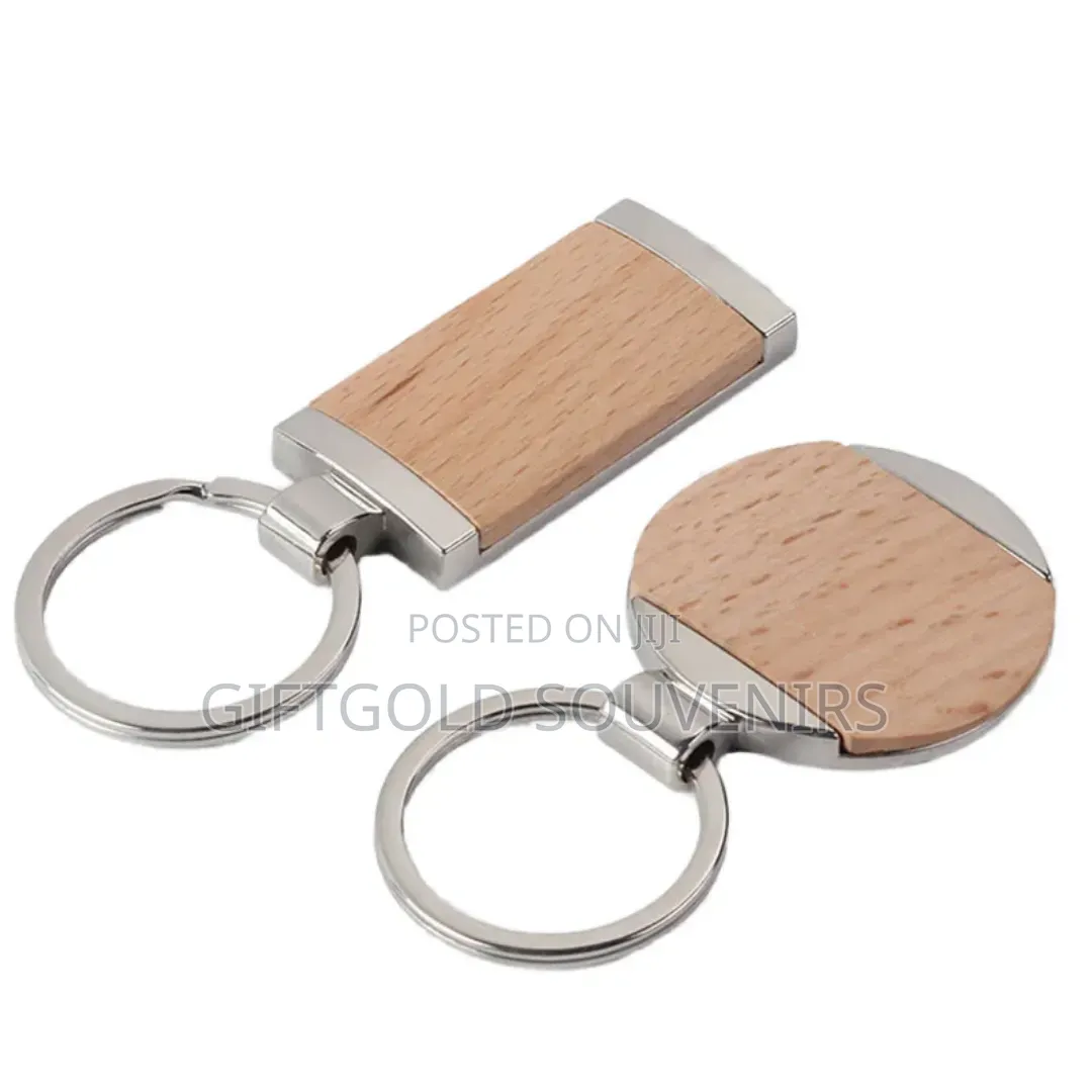 Backside High Polished Alloy Metal Wooden Keychain