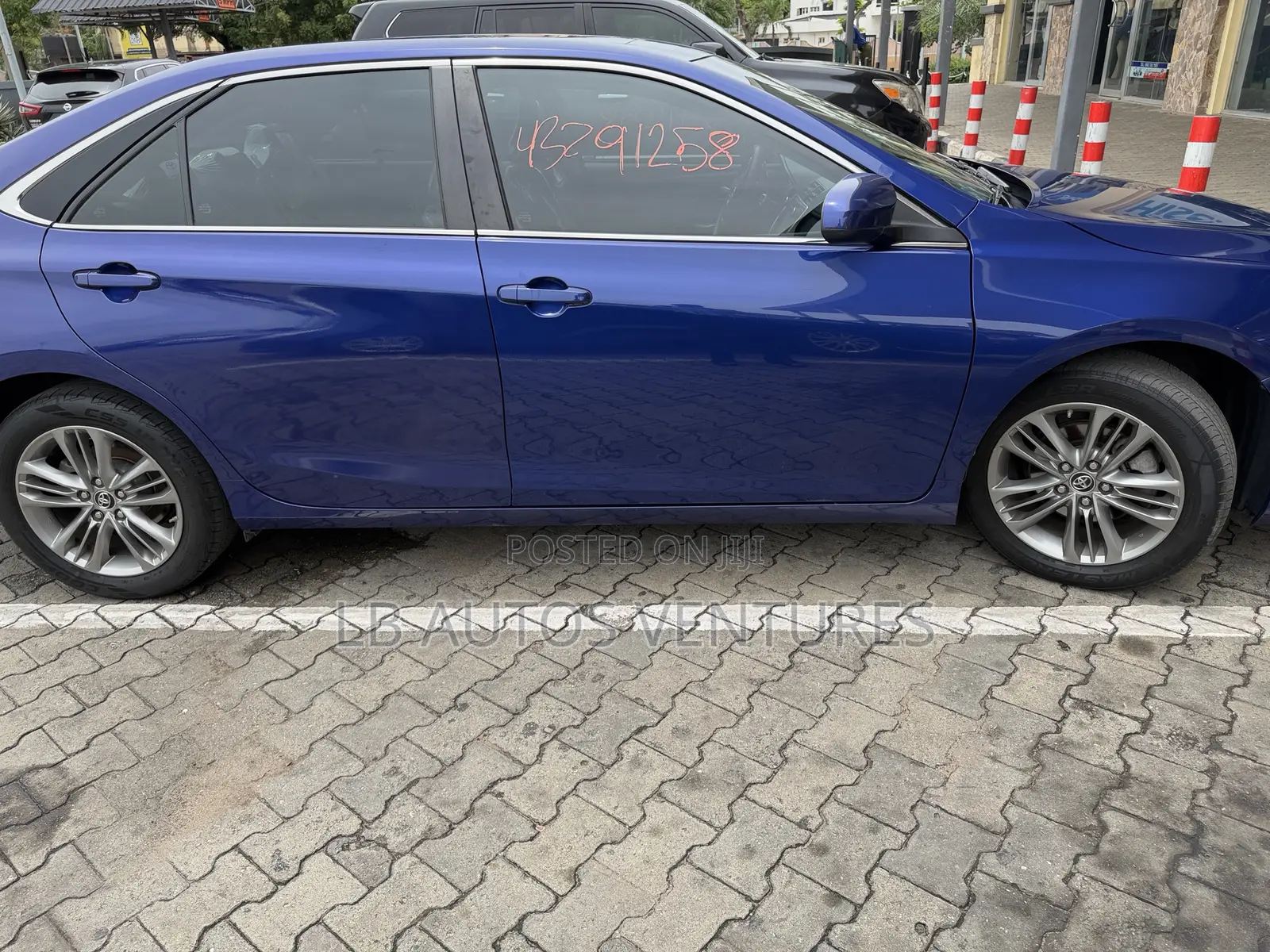 Toyota Camry 2016 Blue
