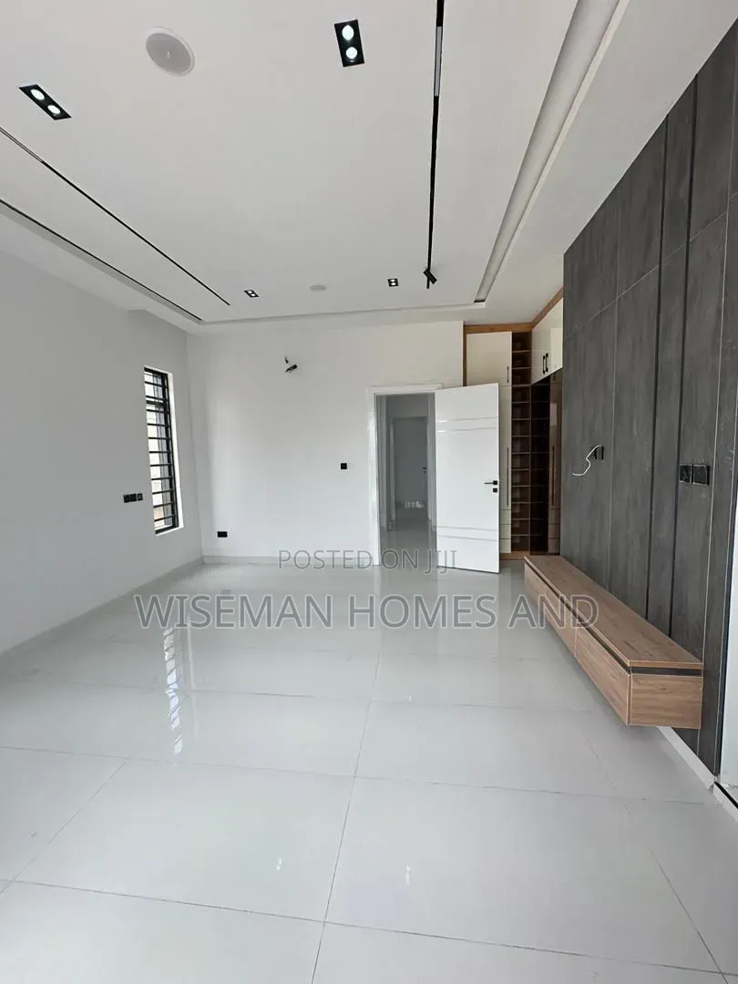 4bdrm Duplex in Ikota Lekki Eti-Osa for sale