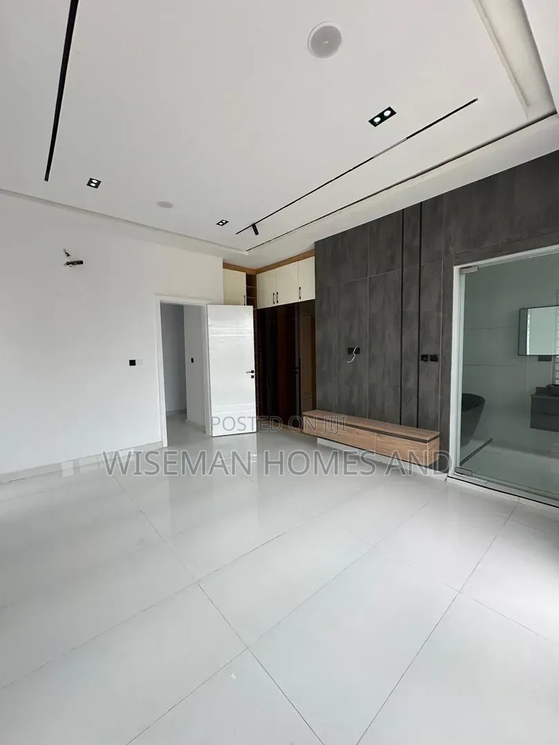 4bdrm Duplex in Ikota Lekki Eti-Osa for sale