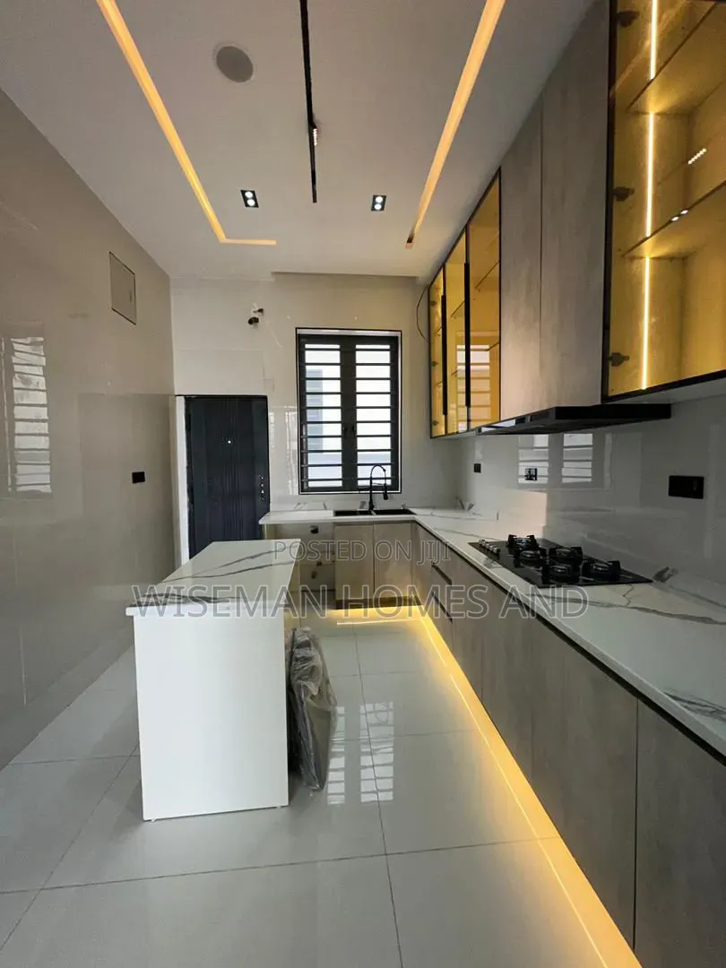 4bdrm Duplex in Ikota Lekki Eti-Osa for sale