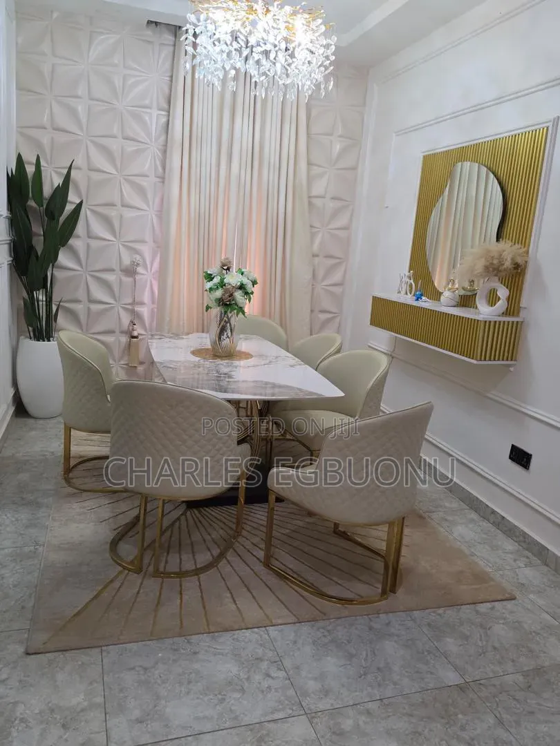 Ultra-Luxury Room in a 2bed Duplex.