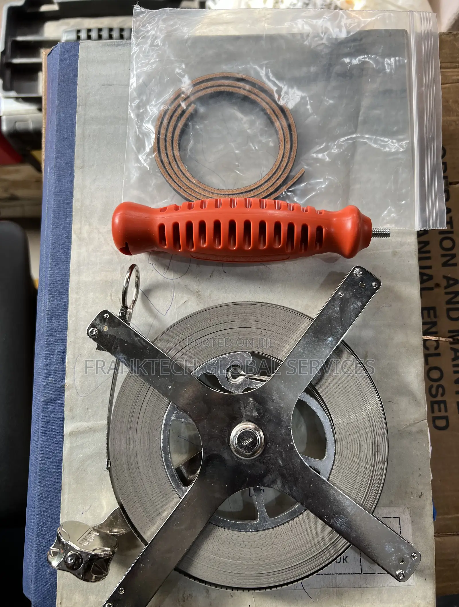 Lufkin C2276dn 6mm 1/4-Inch X 30m 100-Foot Derrick Tape