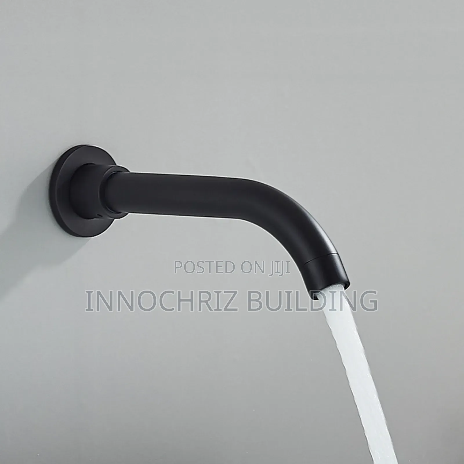 Black Round 5ways Conduit Shower