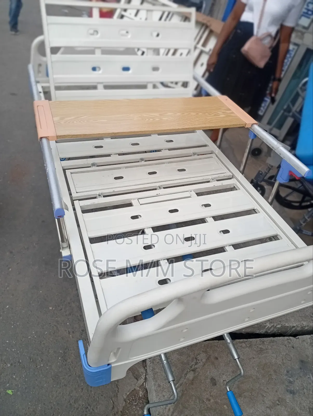 Double Crank Hospital Bed With Drip Stand