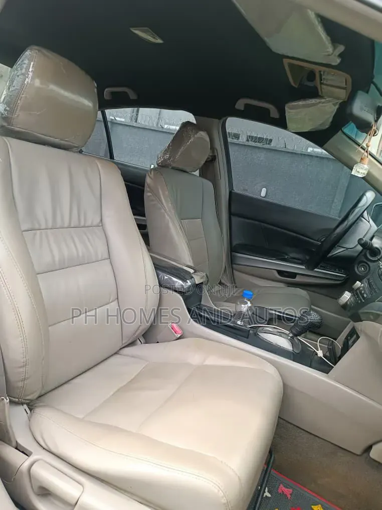 Honda Accord 2009 White