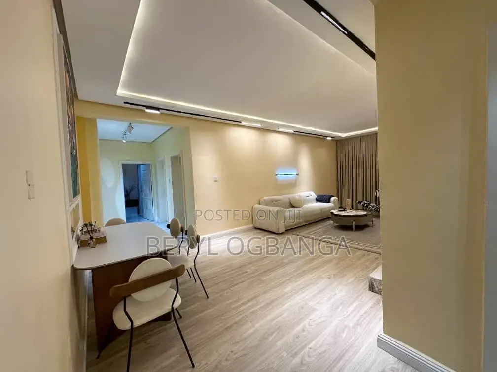 2bdrm Duplex in Banana Island for rent