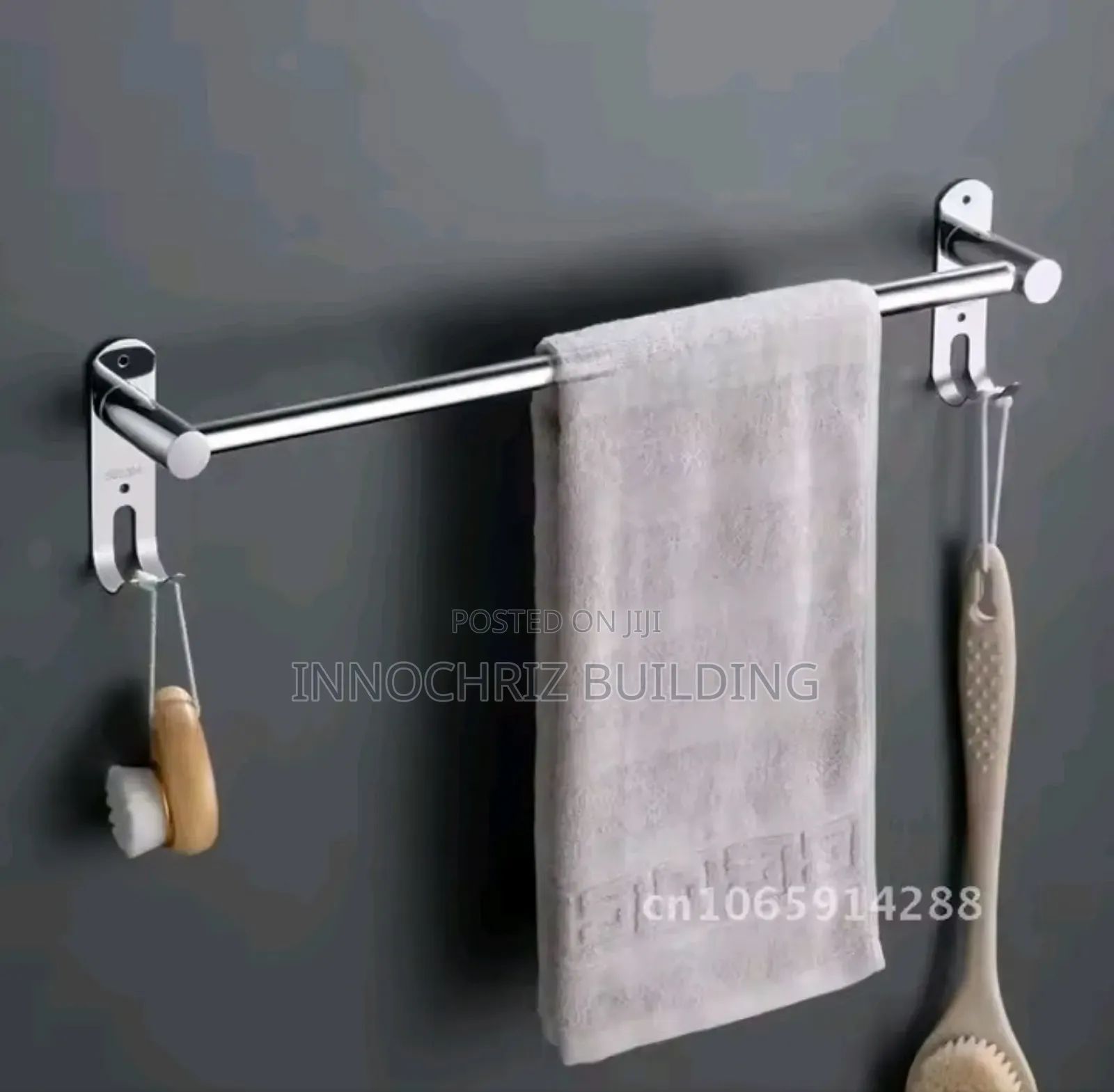 Chrome Single Rail With Hooks