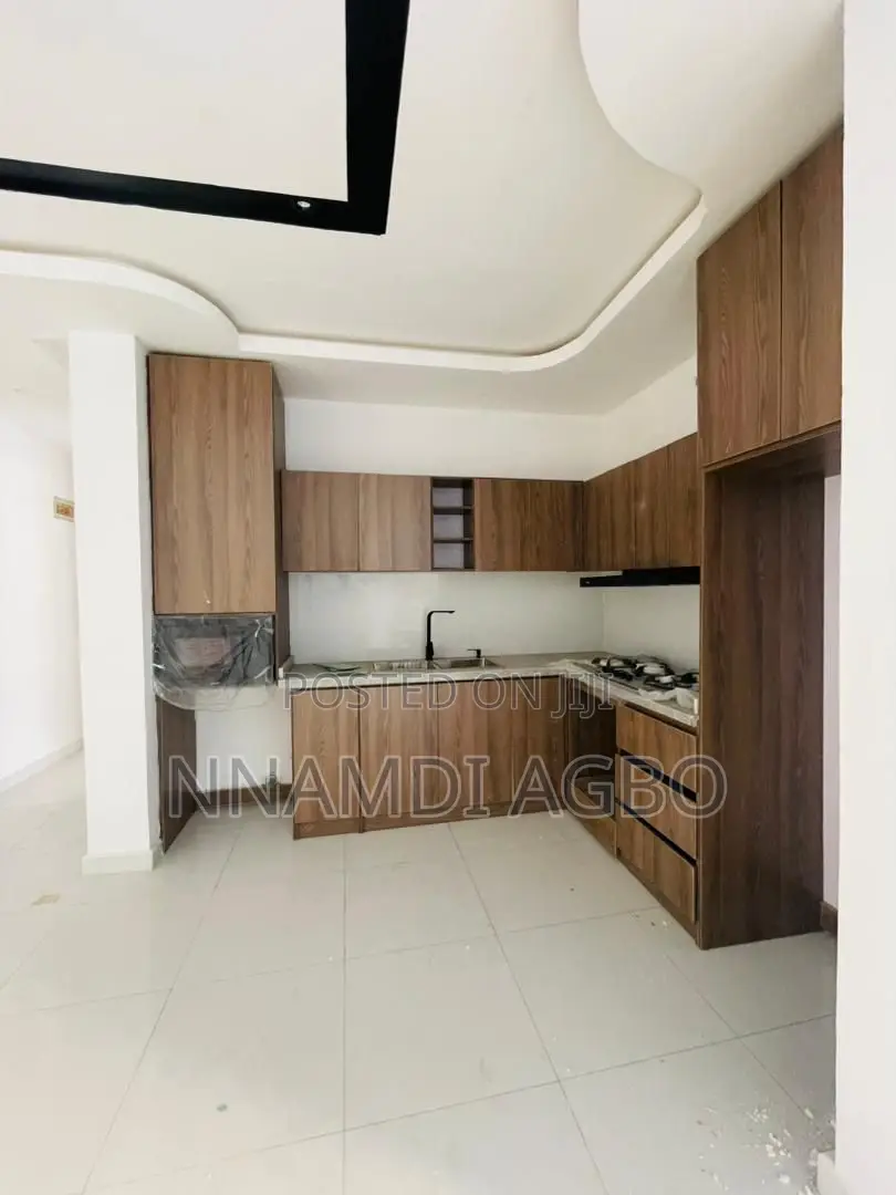 2bdrm Apartment in Ikate for sale