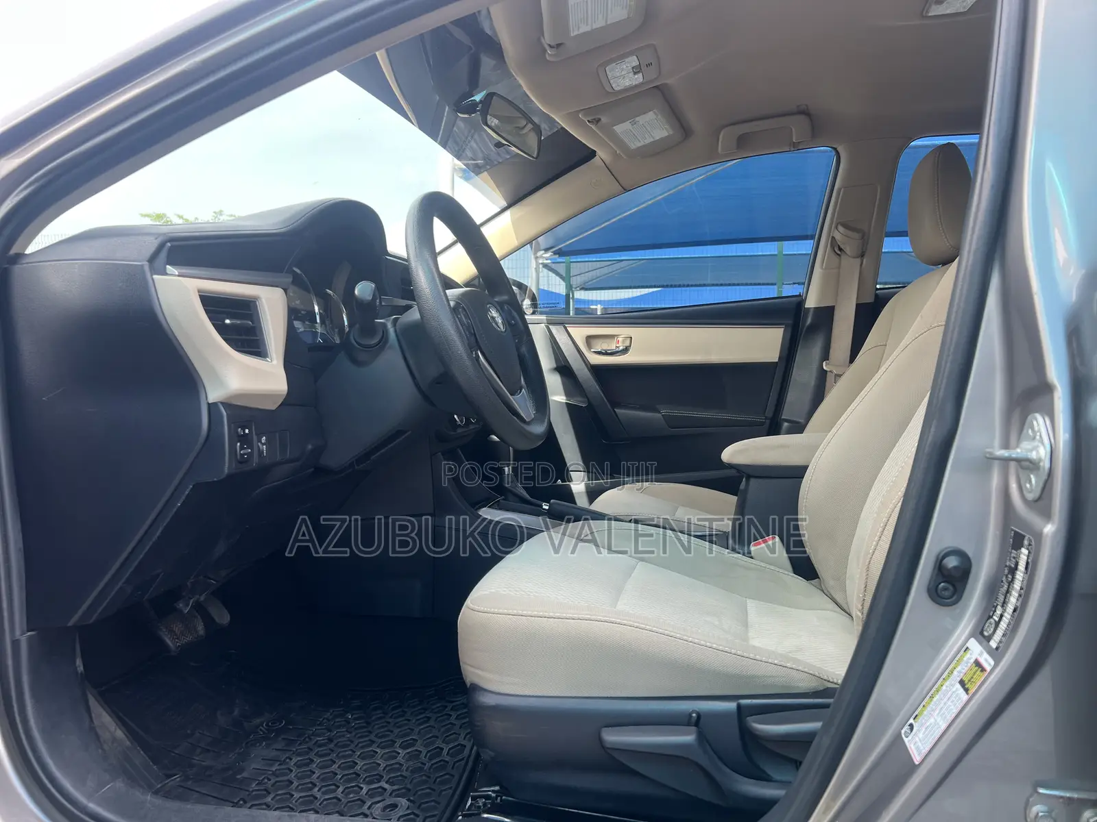 Toyota Corolla LE Plus 4dr Sedan (1.8L 4cyl CVT) 2016 Gray