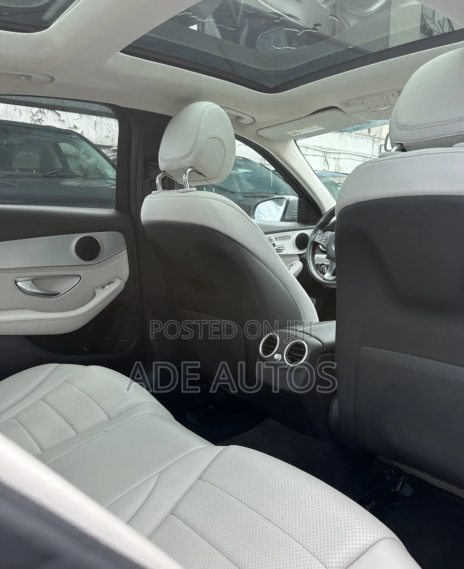 Mercedes-Benz C300 Luxury 4dr AWD 4Matic Sedan (2.0L 4cyl 7A) 2015 Blue