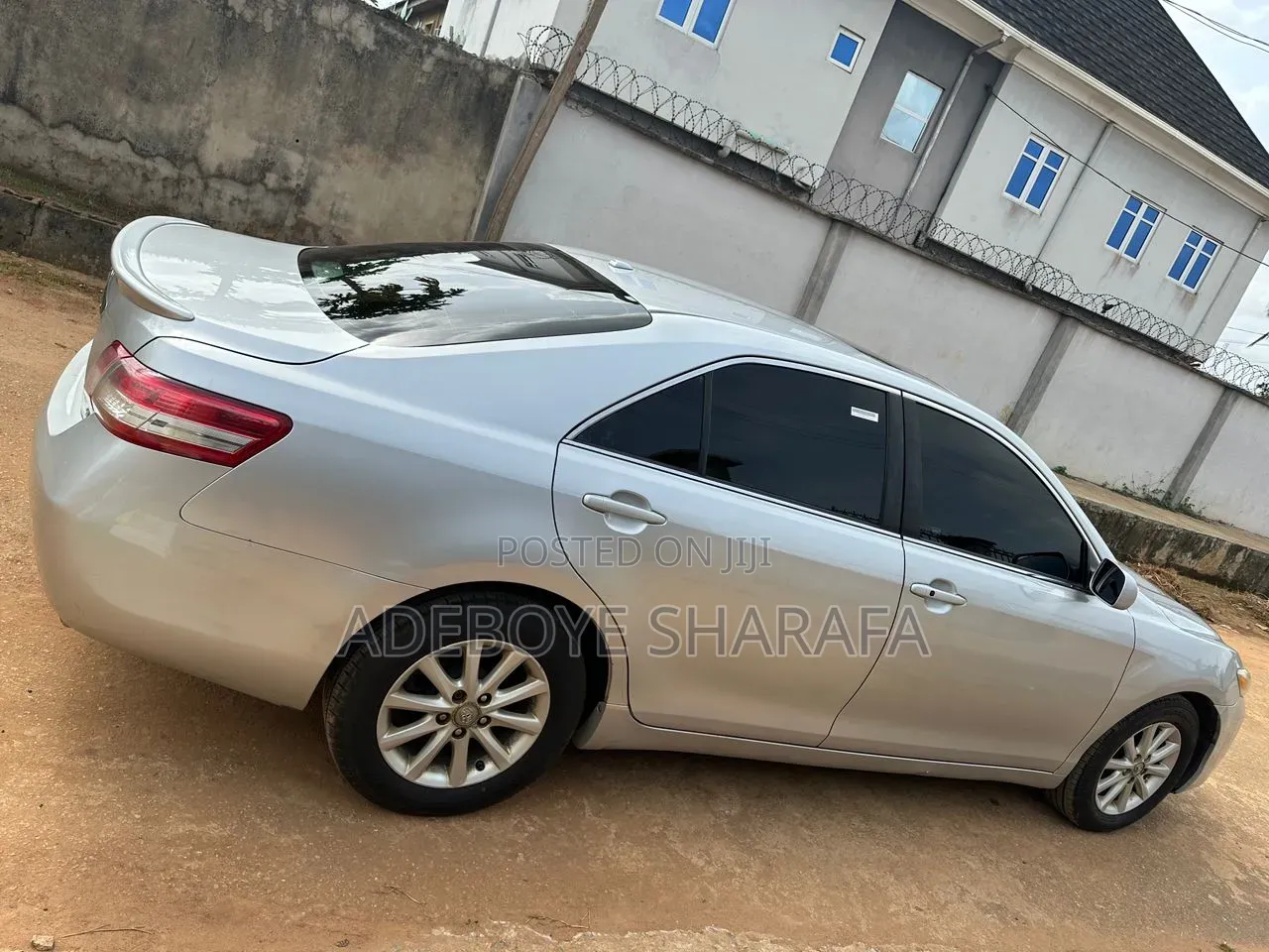 Toyota Camry XLE 4dr Sedan (2.5L 4cyl 6AM) 2010 Silver