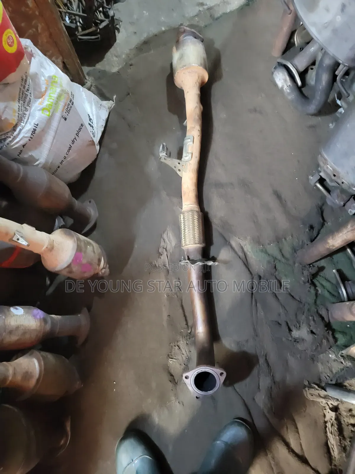 Direct Tokunbo Center Catalyst for Honda Accord 2013 Model 4plug