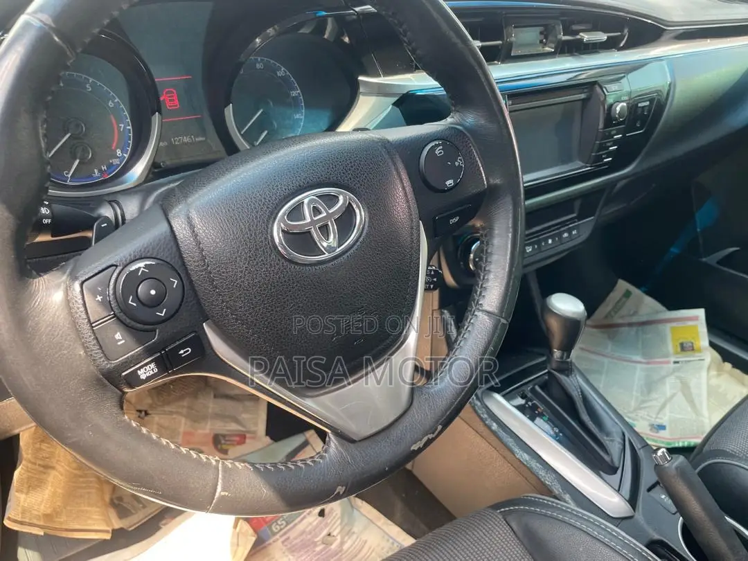 Toyota Corolla S 4dr Sedan (1.8L 4cyl CVT) 2016 White