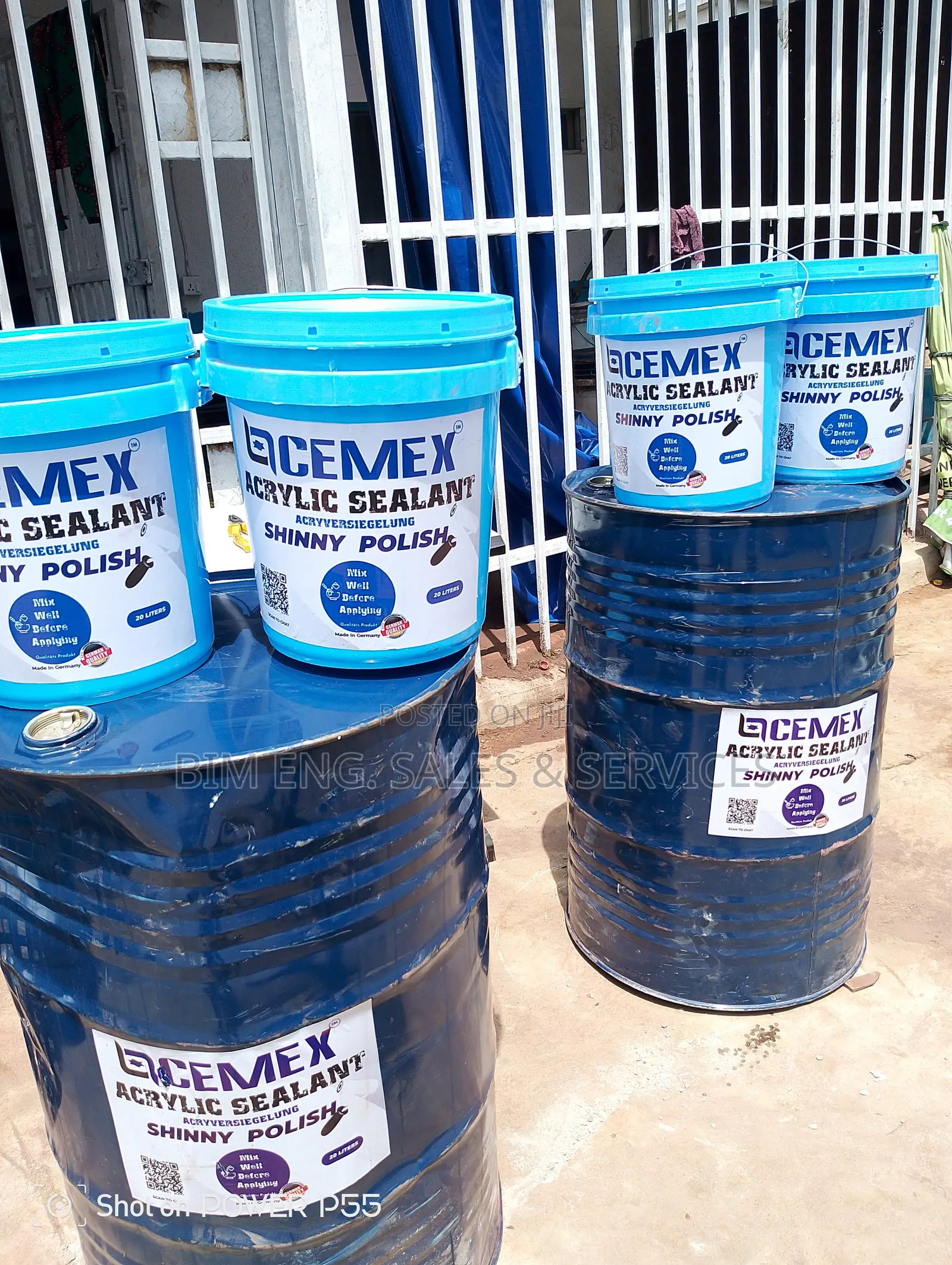 Acrylic Sealant Paint, 20 Litre and a Drum, Shinning Polish