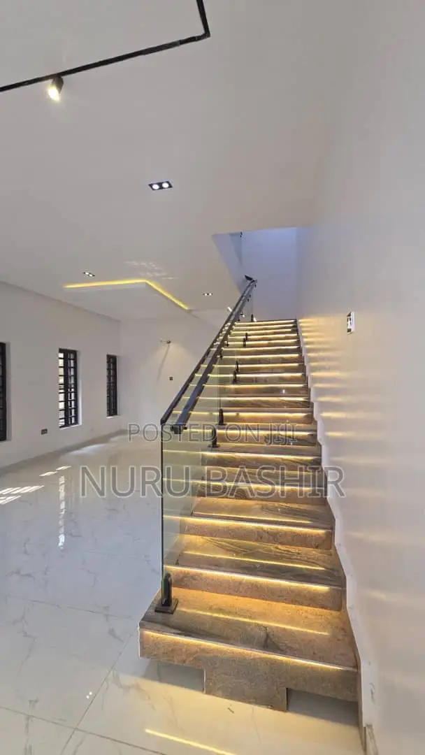 4bdrm Duplex in Prestigious Carlton, Akobo for sale