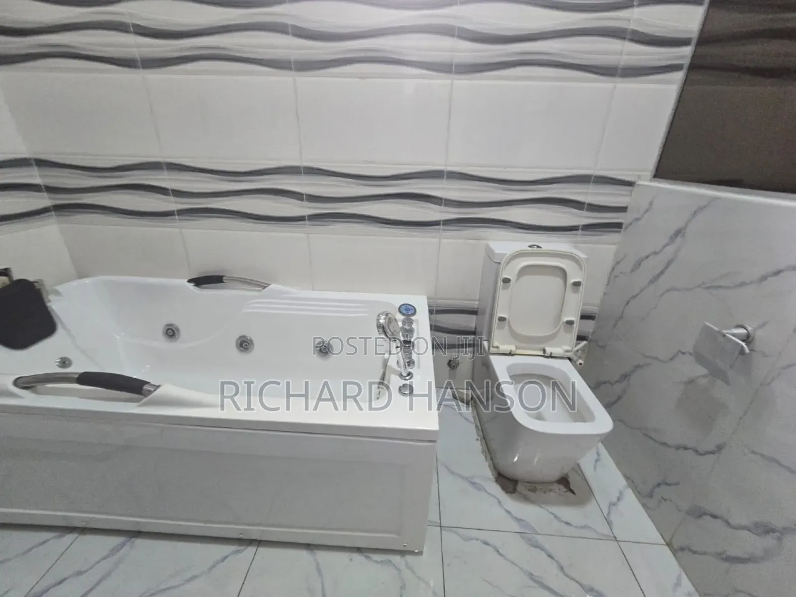 4bdrm Duplex in Chevy View, Chevron for rent