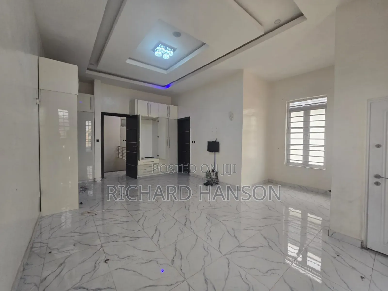 4bdrm Duplex in Chevy View, Chevron for rent