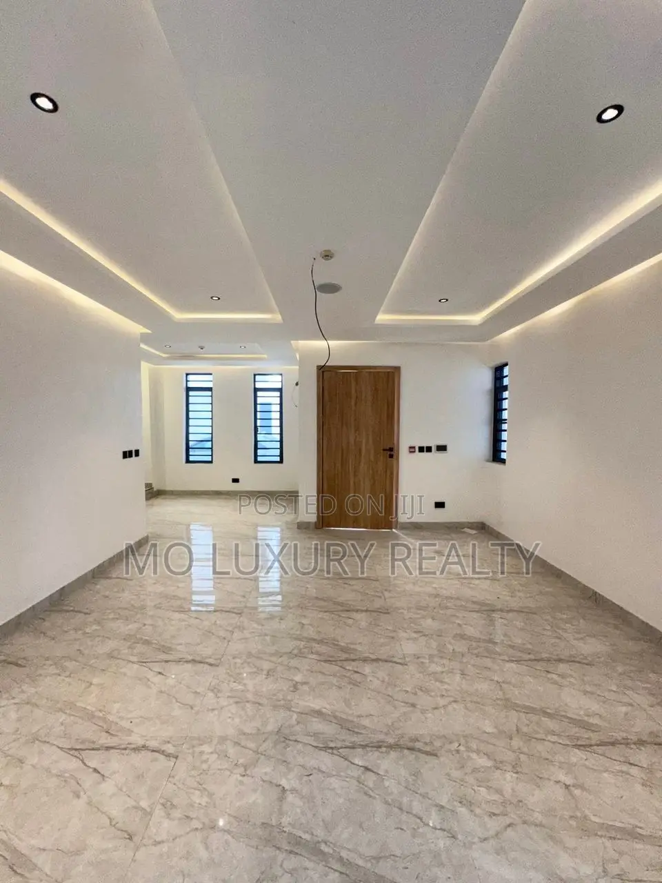 4bdrm Townhouse / Terrace in Lekki for rent