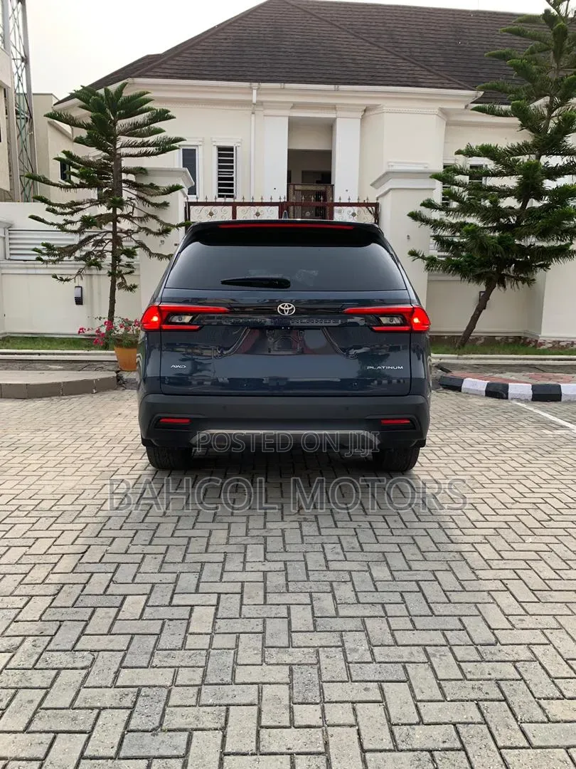Toyota Grand Highlander Platinum AWD 2024 Blue