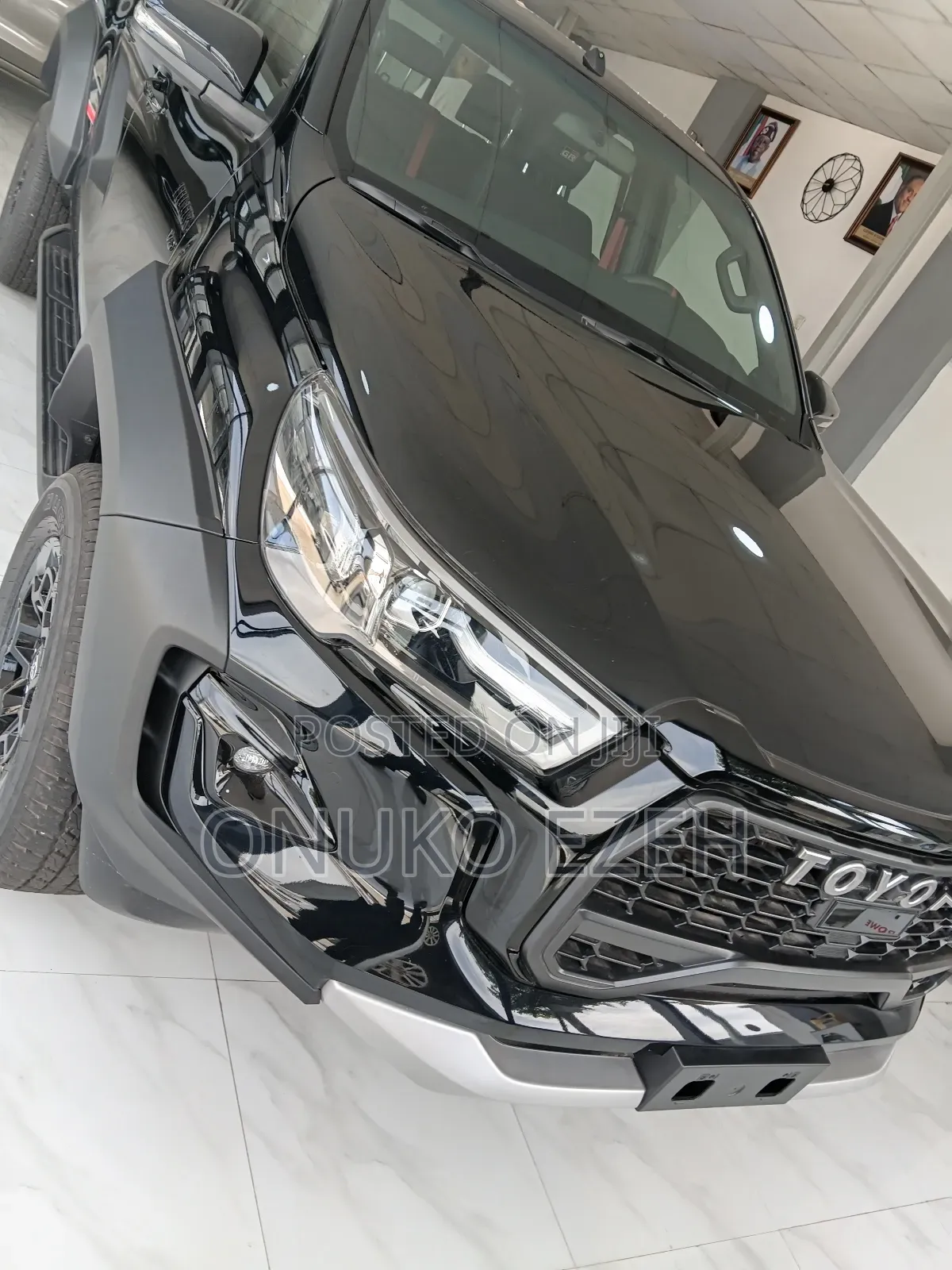 New Toyota Hilux 2025 Black